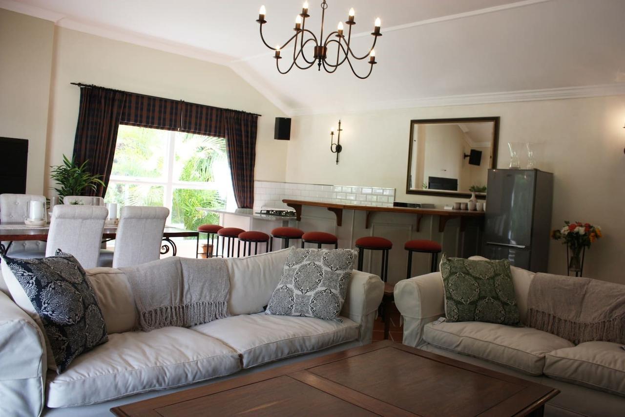 Bed and Breakfast Camelot In Constantia Kapské Město Exteriér fotografie