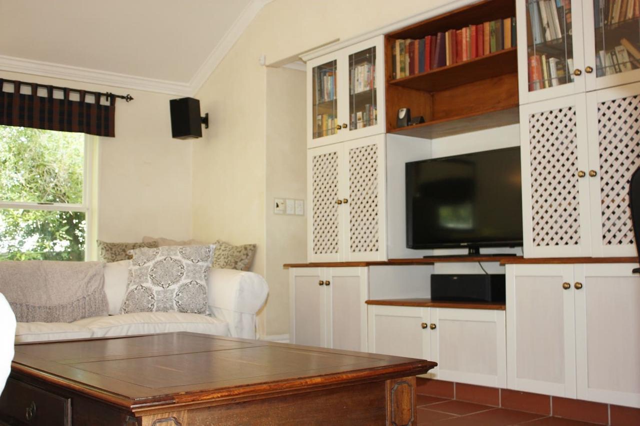 Bed and Breakfast Camelot In Constantia Kapské Město Exteriér fotografie
