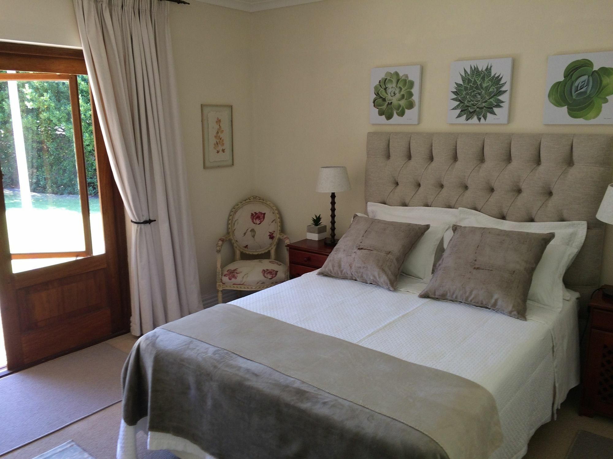 Bed and Breakfast Camelot In Constantia Kapské Město Exteriér fotografie